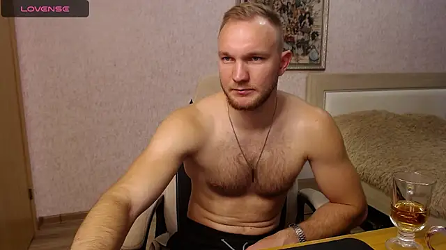 Snapshot of Toress1 chatting on 11, 10, 2025 Toress1 online show from 11, 10, 2025