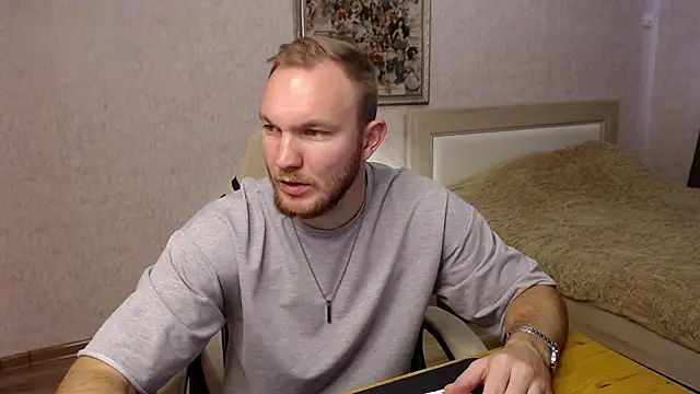 Snapshot of Toress1 chatting on 31, 10, 2025 Toress1 online show from 31, 10, 2025