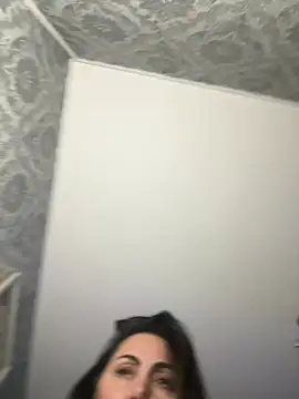 Emma roqueen online show from 6, 7, 2026
