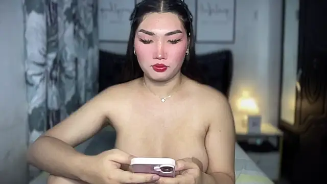 Miss Deliciousness online show from 19, 4, 2026