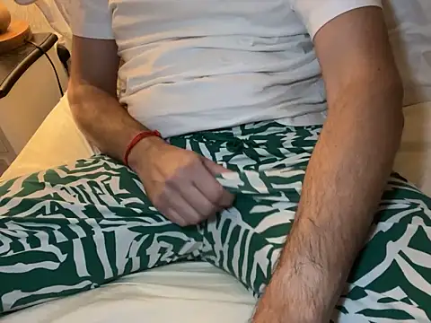 Snapshot of rafaeloLov chatting on 9, 9, 2025 rafaeloLov online show from 9, 9, 2025