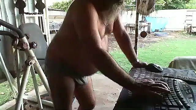 herbie010666 online show from 1, 2, 2025