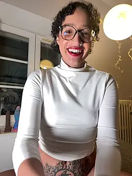 Lauyako online show from 6, 2, 2025