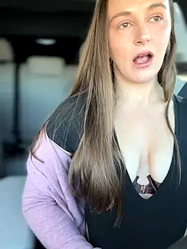 Snapshot of lunagirl13 chatting on 11, 11, 2025 lunagirl13 online show from 11, 11, 2025