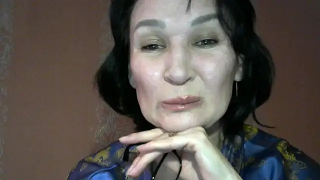 Snapshot of PrettyAndWild chatting on 8, 5, 2026 PrettyAndWild online show from 8, 5, 2026