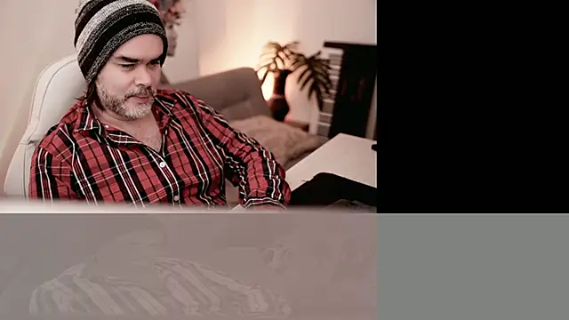 Snapshot of Sanders_White chatting on 21, 1, 2025 Sanders White online show from 21, 1, 2025