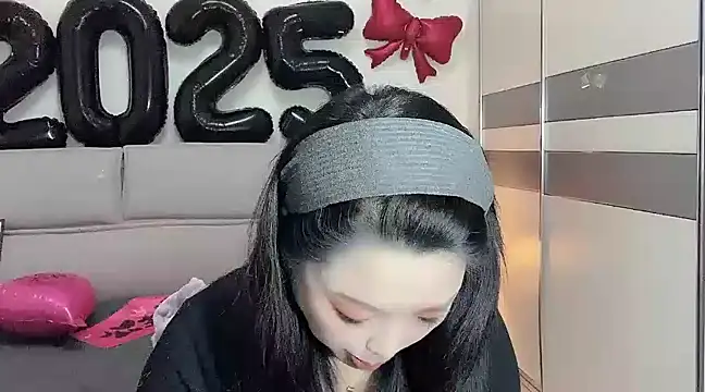 Snapshot of kk_lele chatting on 4, 1, 2025 kk lele online show from 4, 1, 2025
