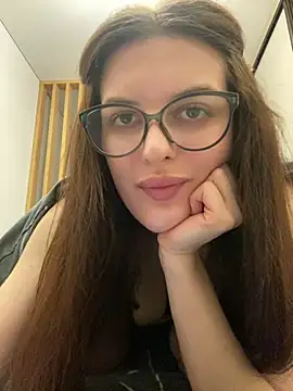 Snapshot of little_belucci chatting on 28, 1, 2025 little belucci online show from 28, 1, 2025