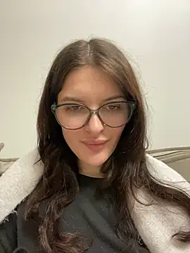 Snapshot of little_belucci chatting on 9, 2, 2025 little belucci online show from 9, 2, 2025