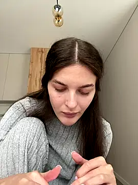 Snapshot of little_belucci chatting on 3, 10, 2025 little belucci online show from 3, 10, 2025