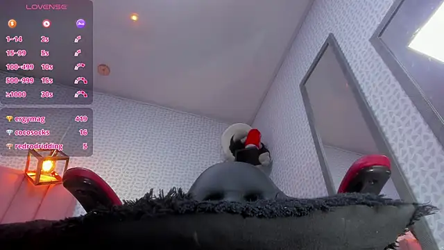 Snapshot of ADELINA_CONTE chatting on 5, 1, 2025 ADELINA CONTE online show from 5, 1, 2025