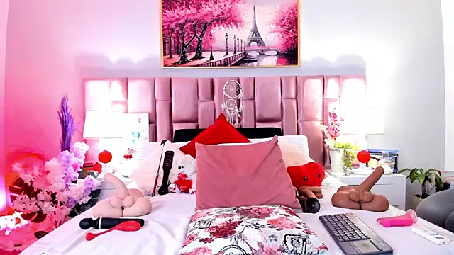 Anaa Bellaa online show from 5, 12, 2025