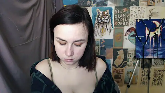 VeryVeryVeryShy  online show from 19, 2, 2025