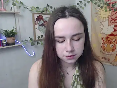 Snapshot of VeryVeryVeryShy_ chatting on 27, 4, 2026 VeryVeryVeryShy online show from 27, 4, 2026