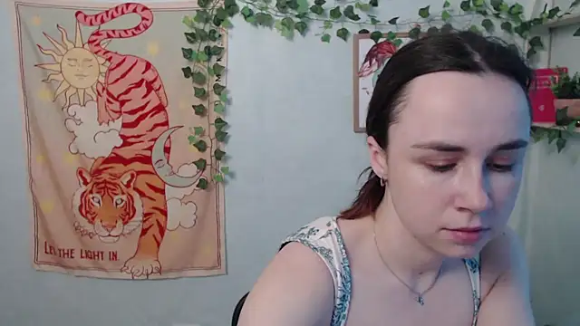 Snapshot of VeryVeryVeryShy_ chatting on 21, 5, 2026 VeryVeryVeryShy online show from 21, 5, 2026