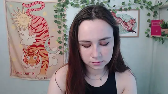Snapshot of VeryVeryVeryShy_ chatting on 27, 5, 2026 VeryVeryVeryShy online show from 27, 5, 2026