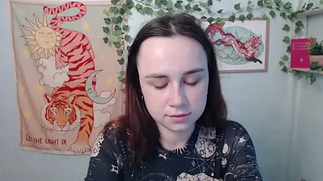 Snapshot of VeryVeryVeryShy_ chatting on 28, 5, 2026 VeryVeryVeryShy online show from 28, 5, 2026