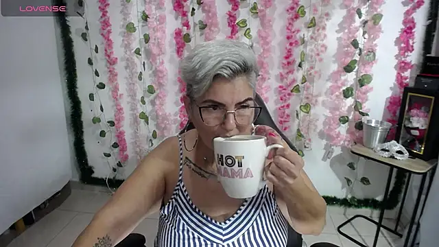 bety-cum2 online show from 19, 2, 2025