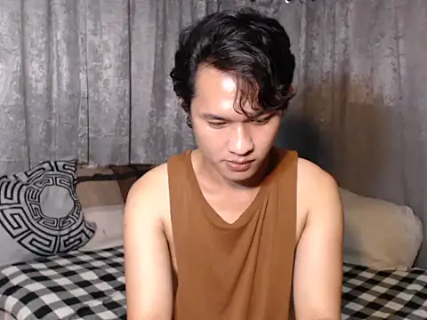 asiancuckyguy69 online show from 10, 5, 2026
