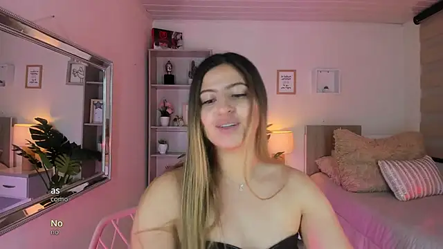 Snapshot of little_antonela chatting on 9, 12, 2024 little antonela online show from 9, 12, 2024