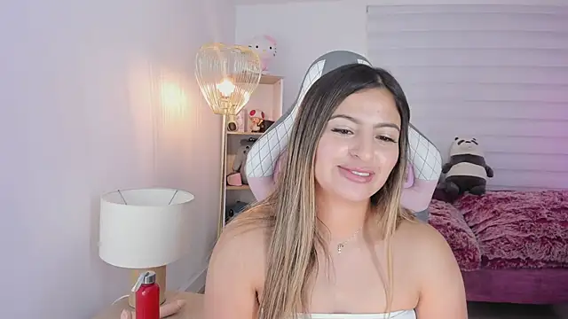 Snapshot of little_antonela chatting on 21, 1, 2025 little antonela online show from 21, 1, 2025