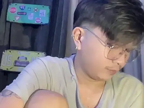 Sexy Handsome Drex online show from 9, 3, 2026