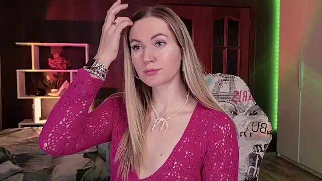 Hello Lisha online show from 3, 12, 2025