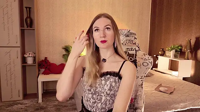 Hello Lisha online show from 13, 4, 2026