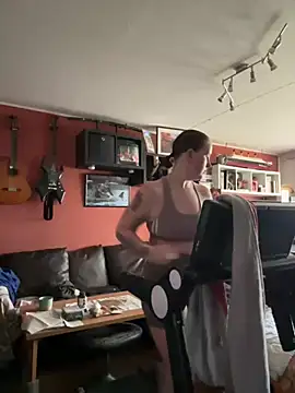 Snapshot of wetgerman_2 chatting on 19, 2, 2025 wetgerman 2 online show from 19, 2, 2025