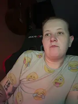 Snapshot of wetgerman_2 chatting on 8, 3, 2025 wetgerman 2 online show from 8, 3, 2025