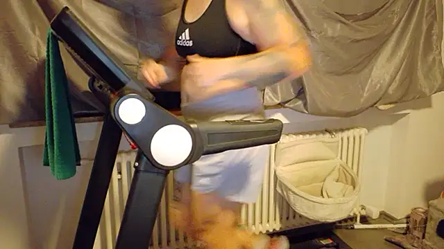 Snapshot of wetgerman_2 chatting on 7, 10, 2025 wetgerman 2 online show from 7, 10, 2025