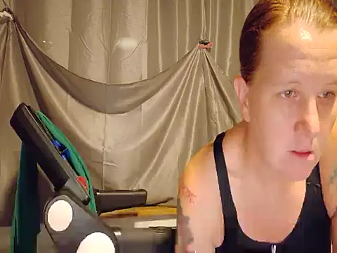 Snapshot of wetgerman_2 chatting on 10, 10, 2025 wetgerman 2 online show from 10, 10, 2025