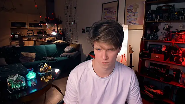 Snapshot of Breston_Sweet chatting on 28, 12, 2024 Breston Sweet online show from 28, 12, 2024