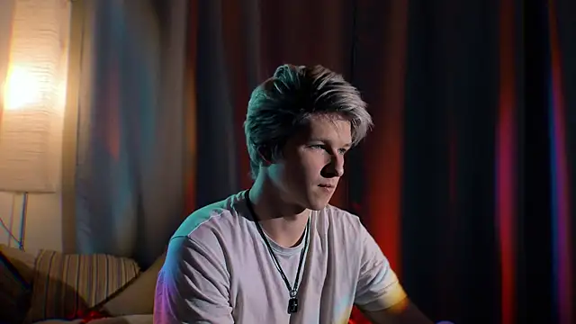 Snapshot of Breston_Sweet chatting on 28, 9, 2025 Breston Sweet online show from 28, 9, 2025