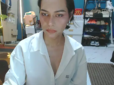 Snapshot of BonaBarrameda chatting on 28, 6, 2026 BonaBarrameda online show from 28, 6, 2026