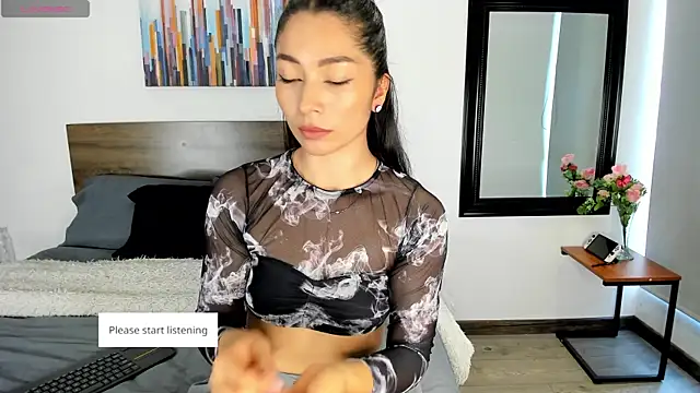 Ginebraa Saenz online show from 3, 3, 2025