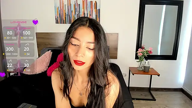 Ginebraa Saenz online show from 6, 3, 2025