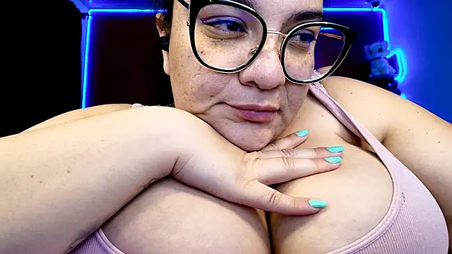 lulubigtitts1 online show from 6, 2, 2025