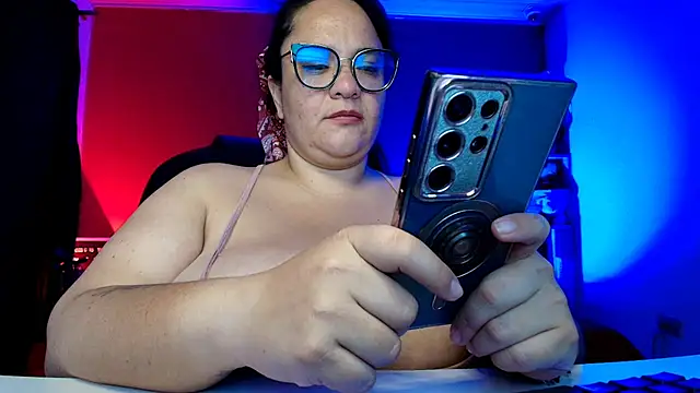 lulubigtitts1 online show from 5, 10, 2025