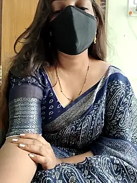 Snapshot of yoursana- chatting on 3, 10, 2025 yoursana- online show from 3, 10, 2025