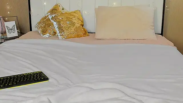 mailymilf online show from 8, 11, 2025