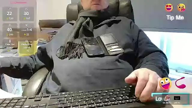 Snapshot of bigbadjon69 chatting on 7, 1, 2025 bigbadjon69 online show from 7, 1, 2025