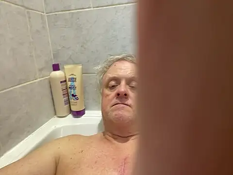 Snapshot of bigbadjon69 chatting on 15, 2, 2025 bigbadjon69 online show from 15, 2, 2025