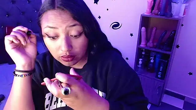 Snapshot of tatiana_wd chatting on 17, 12, 2024 tatiana wd online show from 17, 12, 2024