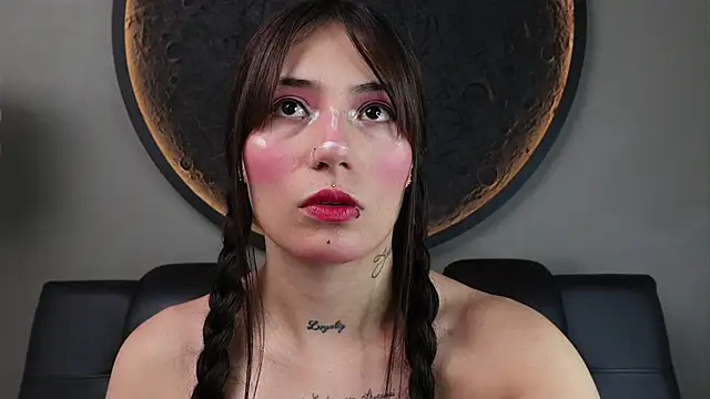 miss sharlotte18 online show from 1, 4, 2026