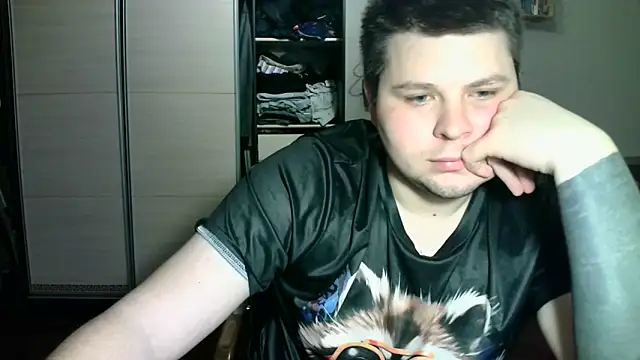 Snapshot of Volshebnik130_ chatting on 6, 3, 2025 Volshebnik130 online show from 6, 3, 2025