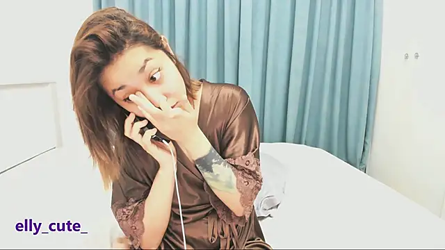 Elly Cute online show from 4, 11, 2025