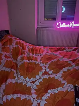 callmelouve online show from 1, 2, 2025