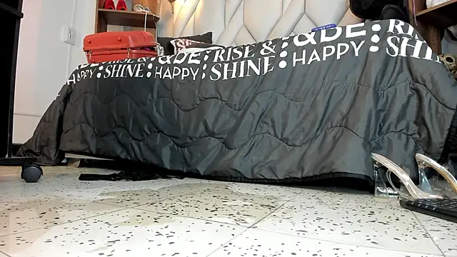 MirandaHaguen online show from 26, 1, 2025