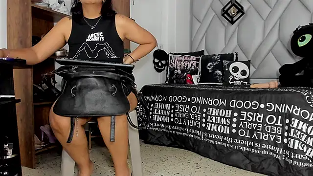 Snapshot of MirandaHaguen chatting on 19, 5, 2026 MirandaHaguen online show from 19, 5, 2026
